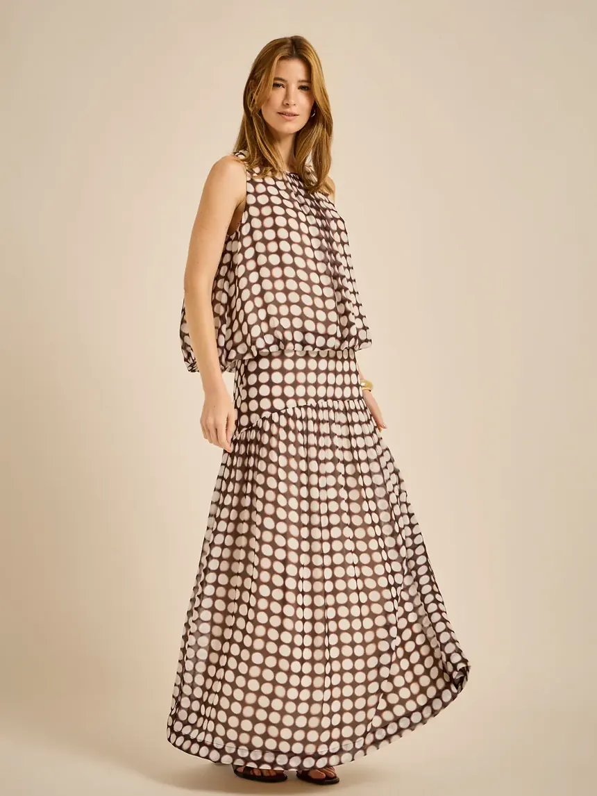 Conjunto longo estampado com saia ampla